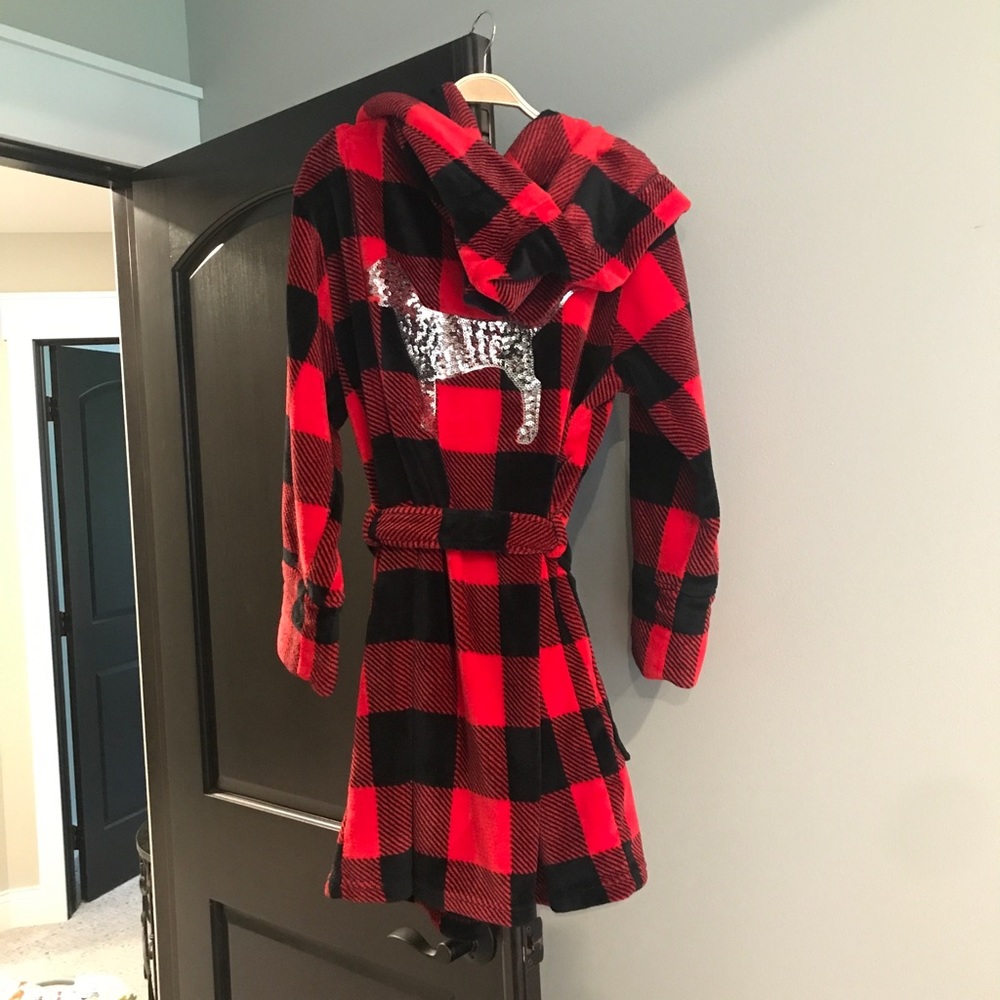 VS Pink Checkered Robe - Picture 4 of 4